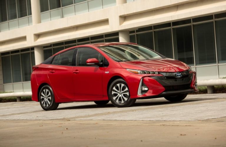 Ограниченный обзор Toyota Prius Prime 2020 года