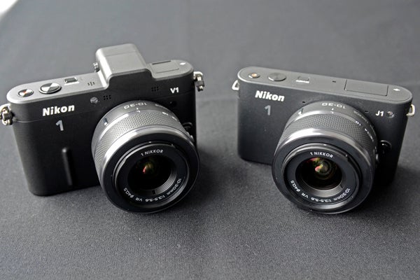 Обзор Nikon 1 J1 и V1