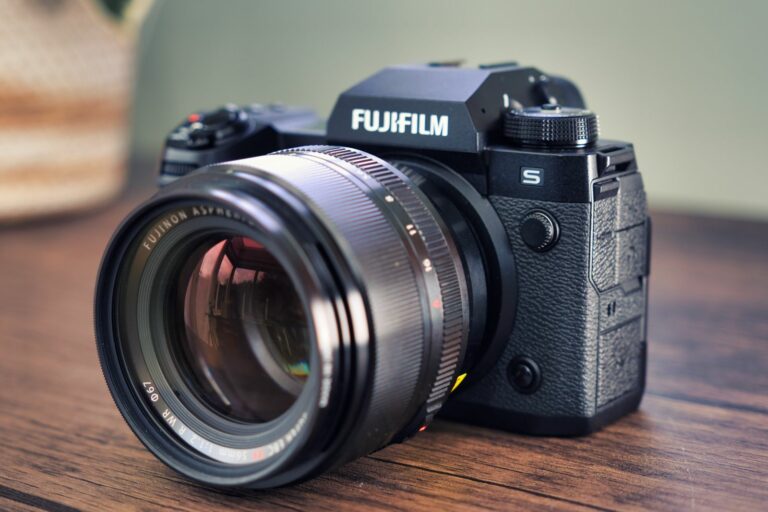Обзор Fujifilm X-H2S: гибридный спидстер