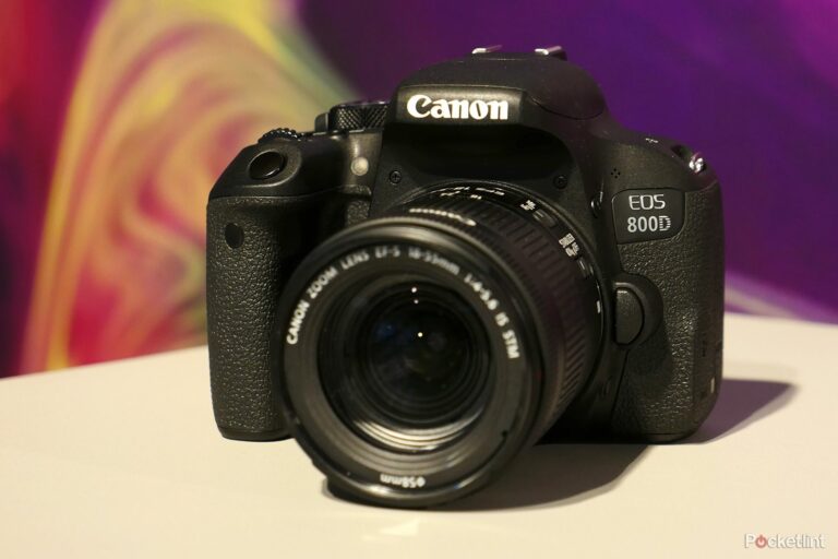 Предварительный просмотр Canon EOS 800D: доступность среднего класса