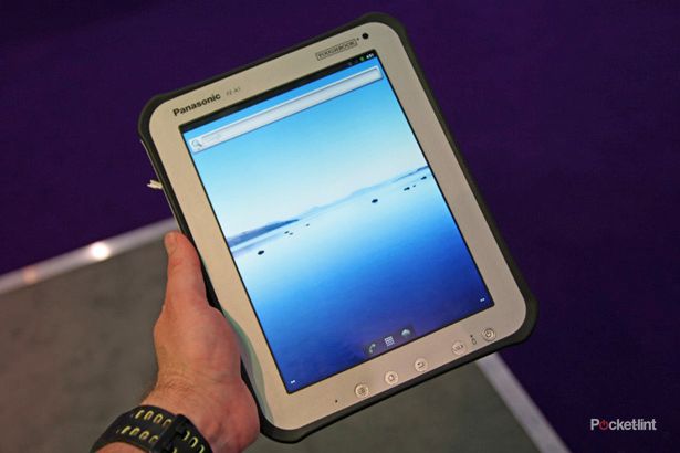 Фото планшета Panasonic Toughbook Android и практический опыт