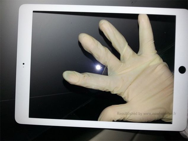 В сеть просочилась фотография лицевой панели iPad 5, которая выглядит как большой iPad mini