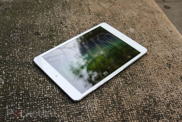 Сообщается, что iPad mini 2 оснащен дисплеем Retina и несколькими вариантами цвета задней панели