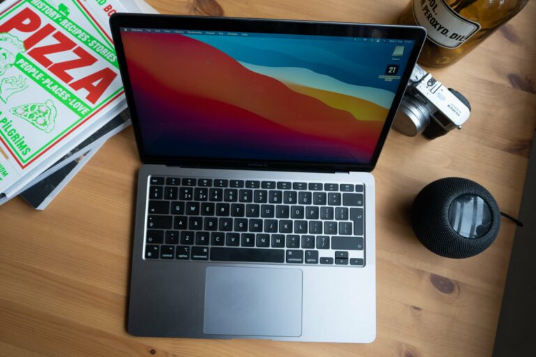 MacBook Air M1 (2020) Обзор